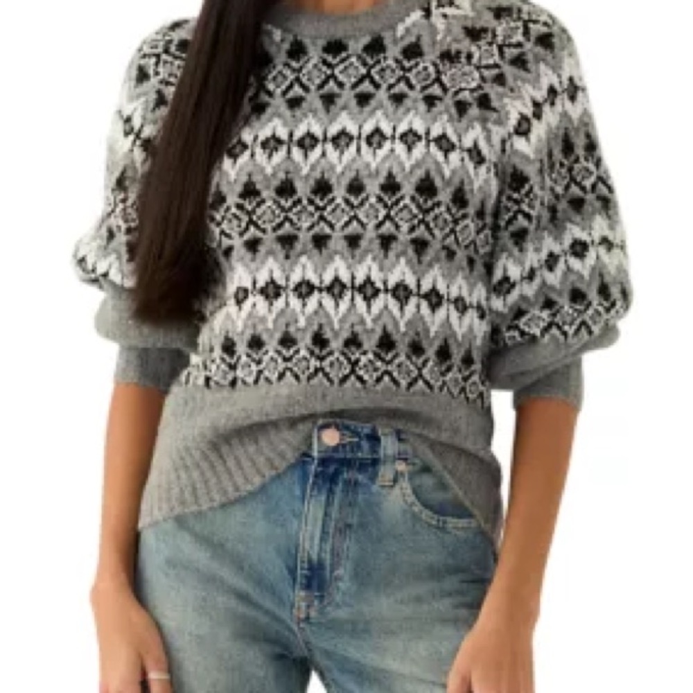 L'Academie Gray and Black Crew Neck Sweater with Nordic Pattern